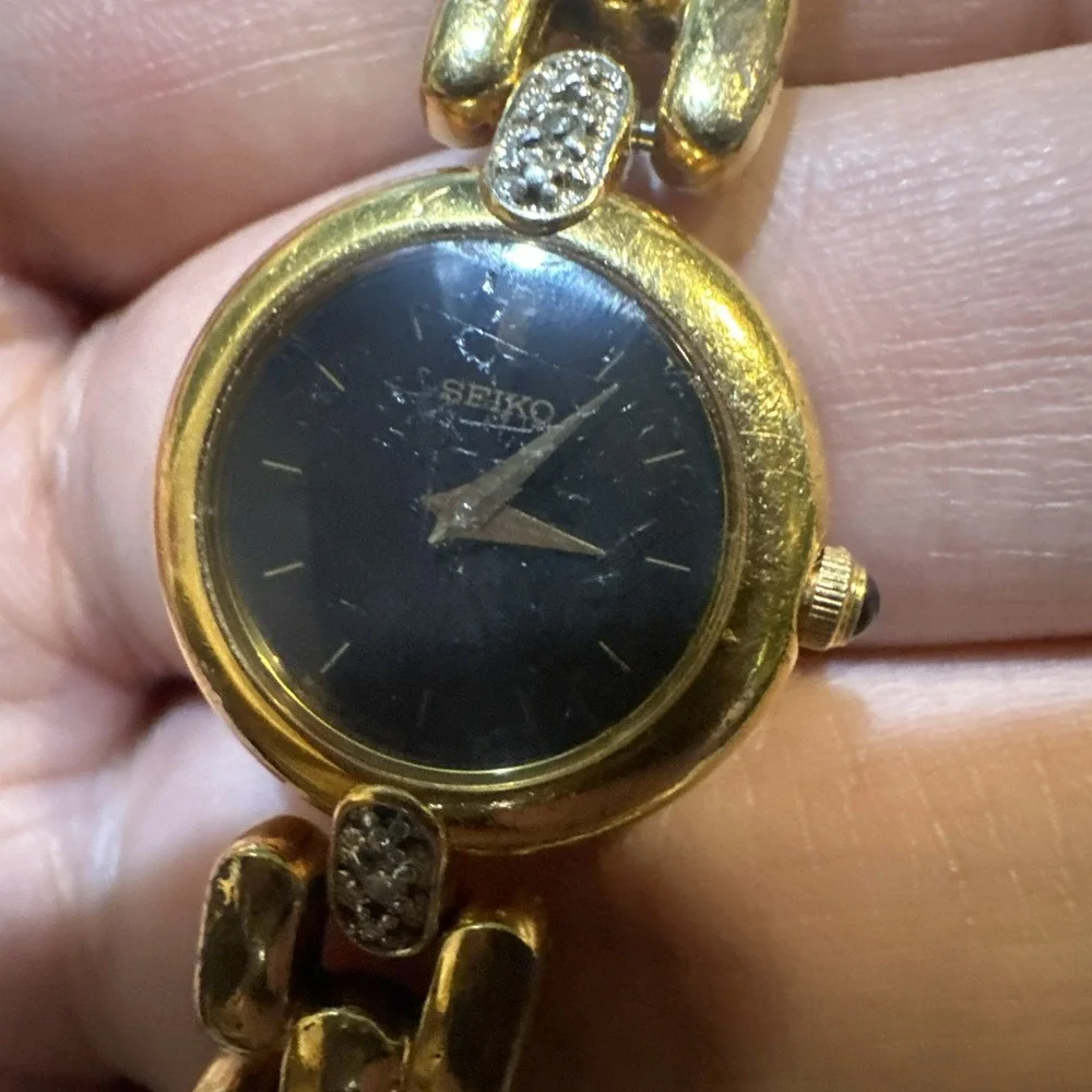 Working VTG Seiko Women's Watch 1N00-1099 20mm‎ Gold Tone Fit 7in - Broken Hook